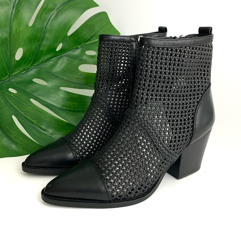 NWOT Sam Edelman Elita Perforated Black Bootie